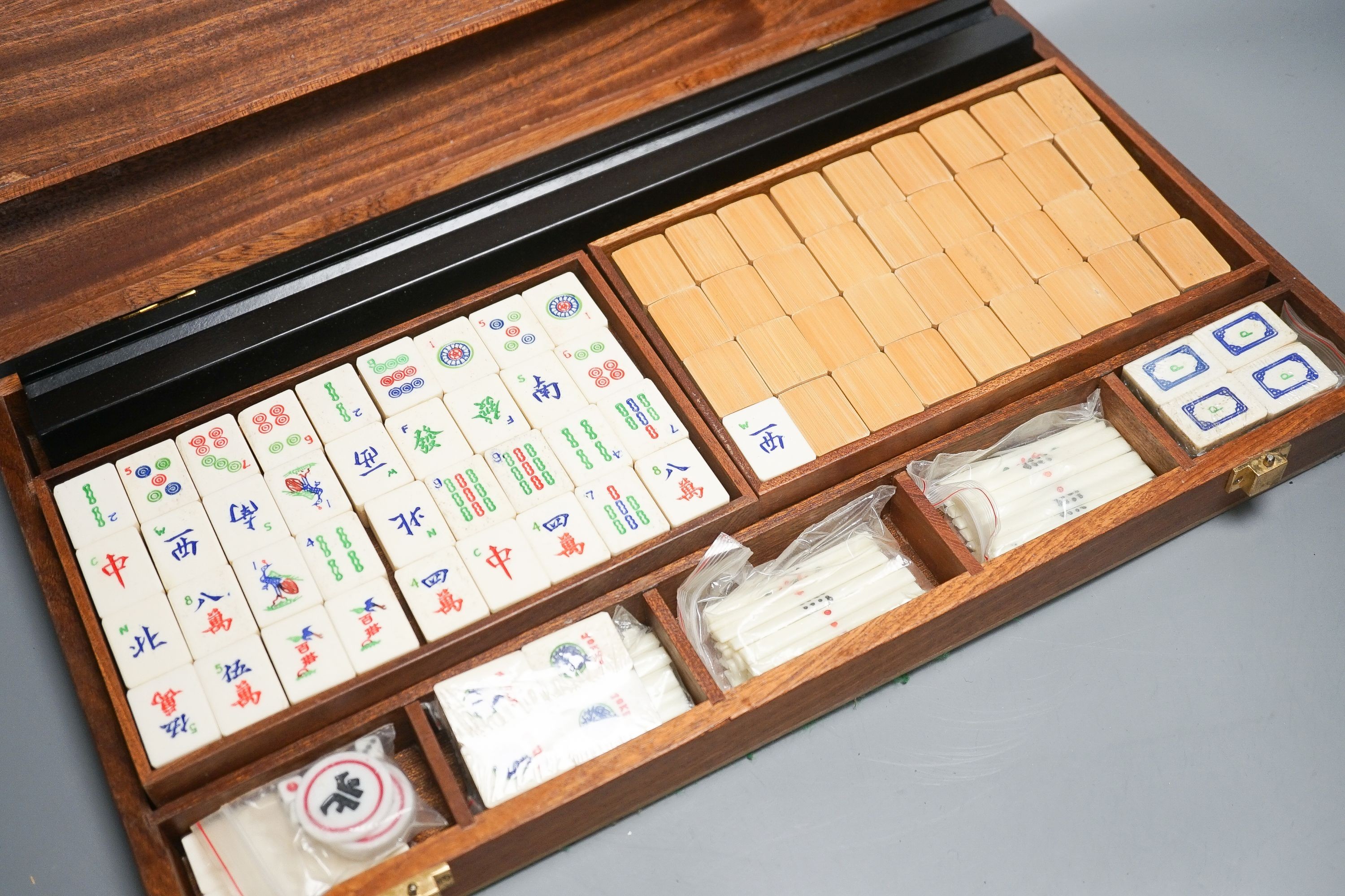 A Jaques mah-jong set, cased